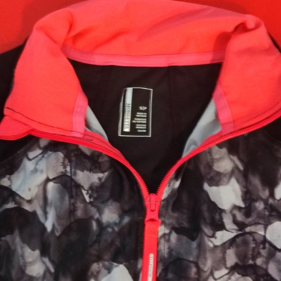 Mondetta black pink zip up  jacket with thumb holes and pockets - Picture 3 of 9